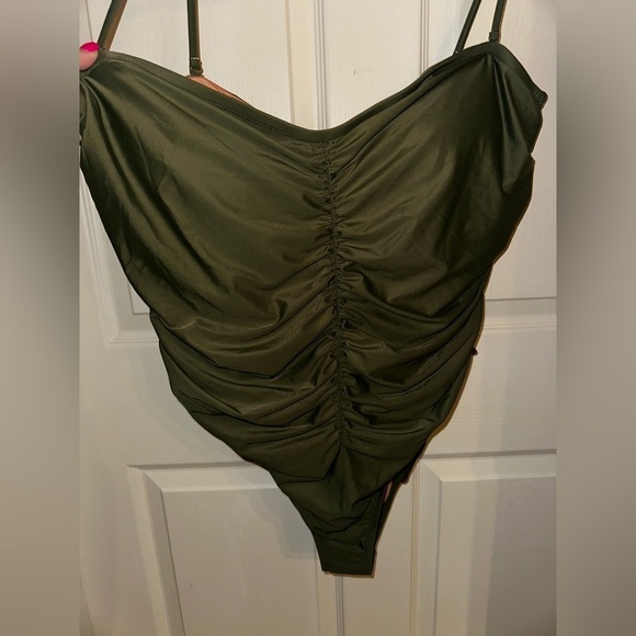 NWT J. Crew playa Green Ruched one piece swimsuit 24 summer beach vacation - Picture 6 of 10